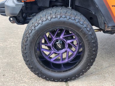 2013 Jeep Wrangler Unlimited Sahara LIFTED