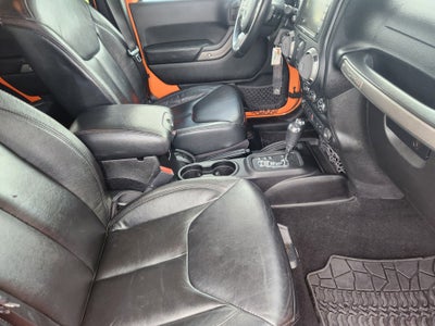 2013 Jeep Wrangler Unlimited Sahara LIFTED