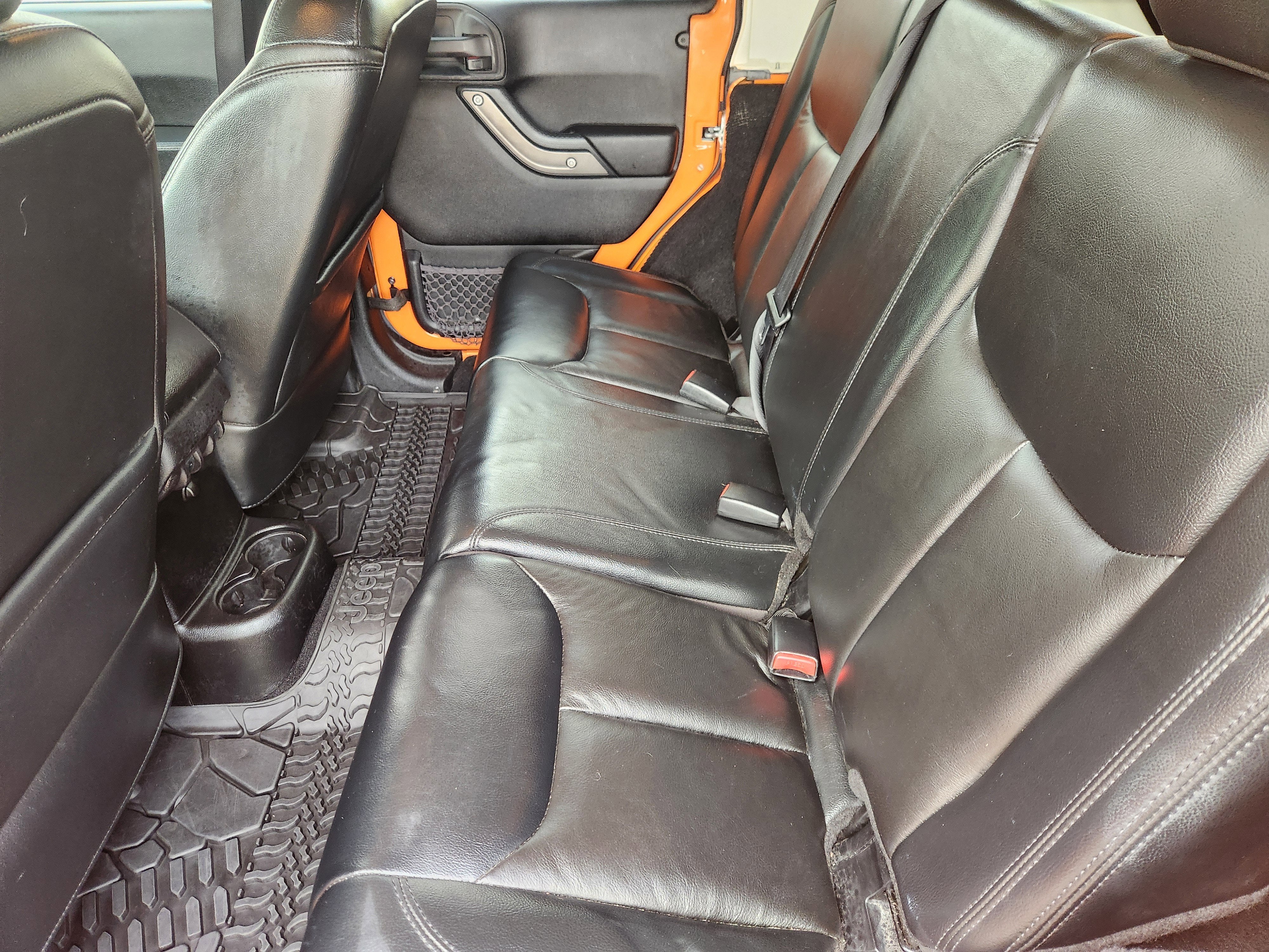 2013 Jeep Wrangler Unlimited Sahara LIFTED