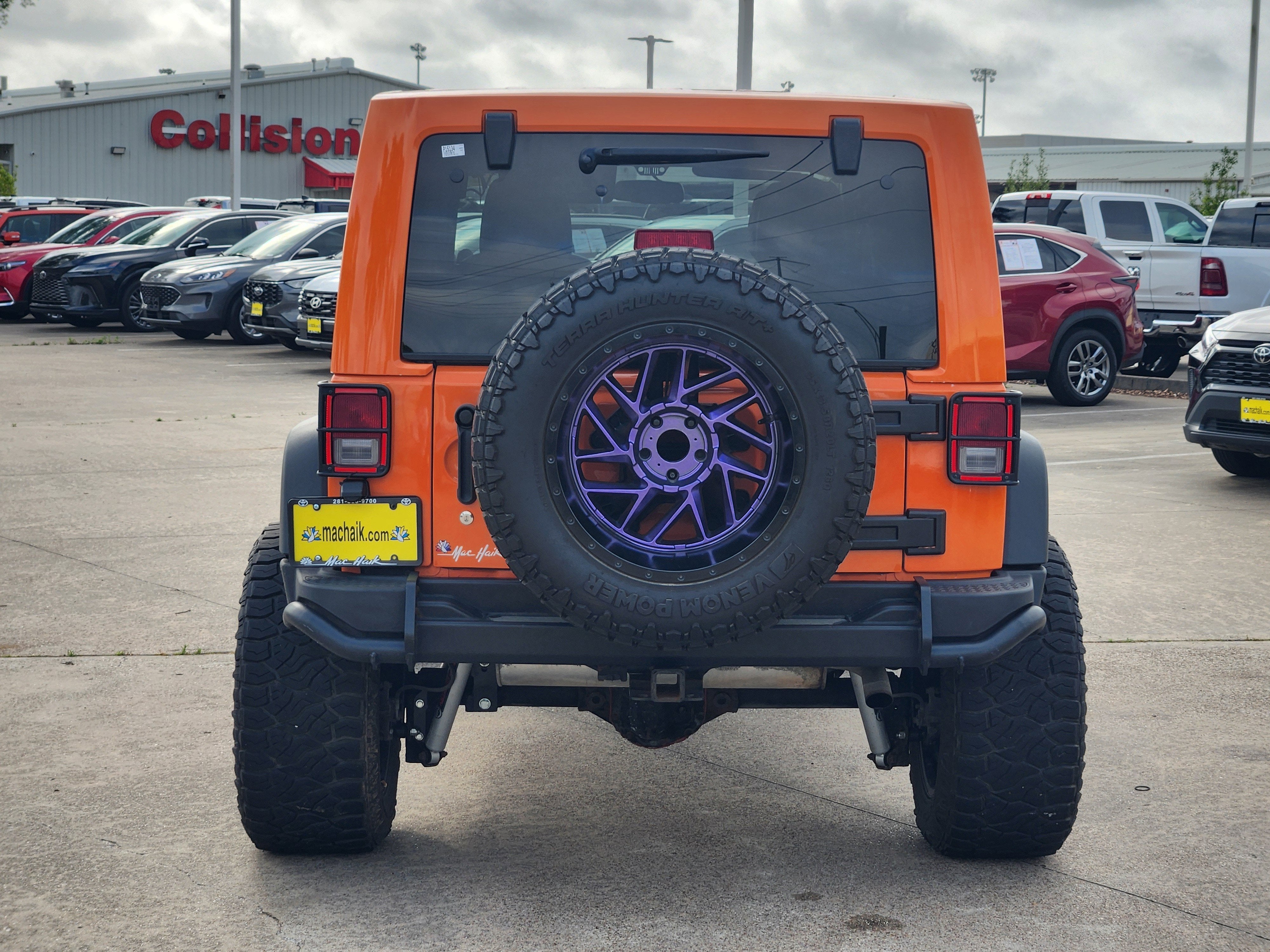 2013 Jeep Wrangler Unlimited Sahara LIFTED