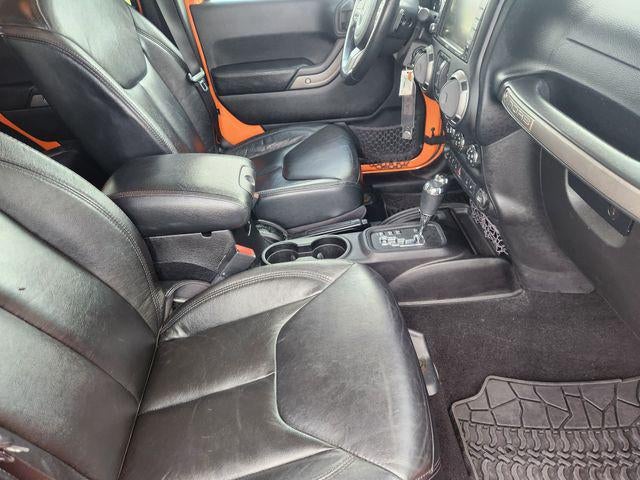 2013 Jeep Wrangler Unlimited Sahara LIFTED