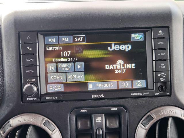 2013 Jeep Wrangler Unlimited Sahara LIFTED