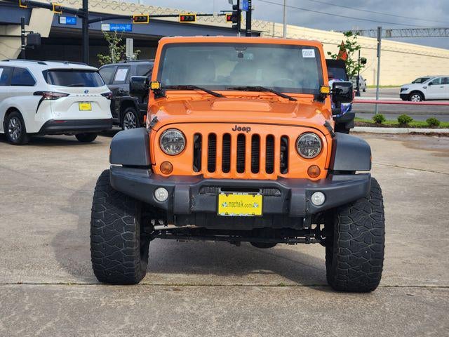 2013 Jeep Wrangler Unlimited Sahara LIFTED