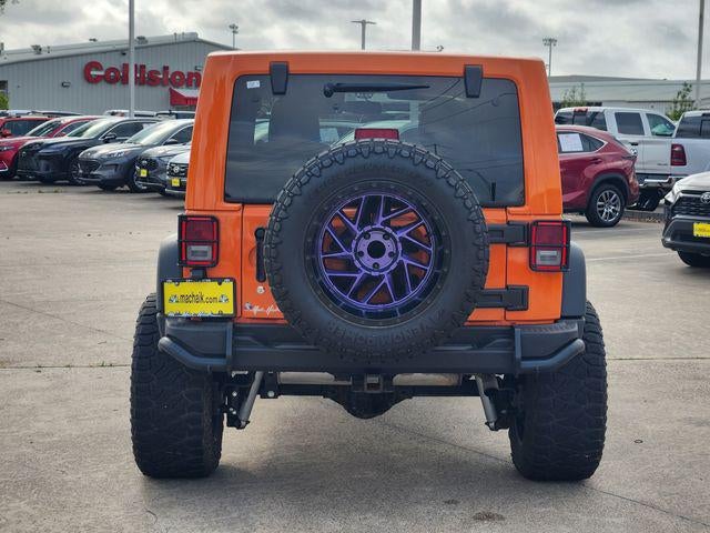2013 Jeep Wrangler Unlimited Sahara LIFTED