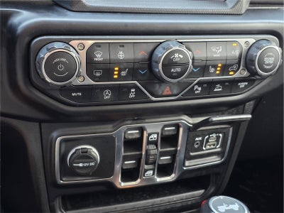 2022 Jeep WRANGLER SAHARA