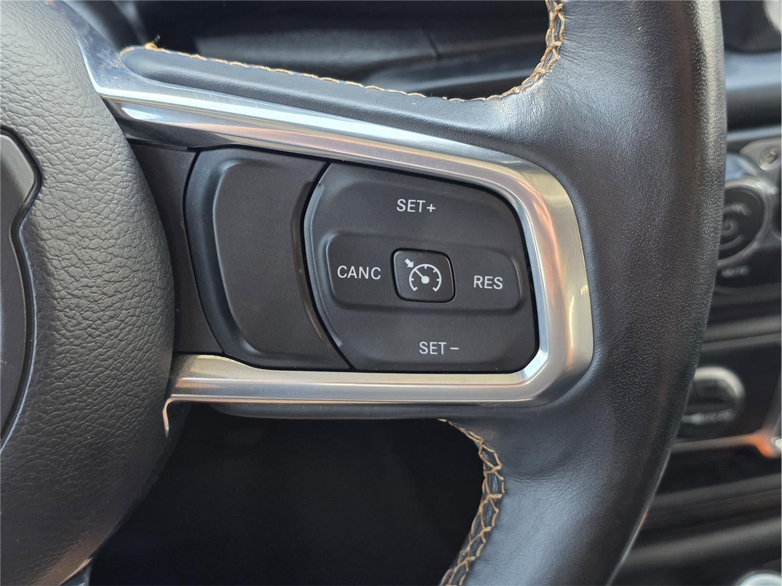 2022 Jeep WRANGLER SAHARA