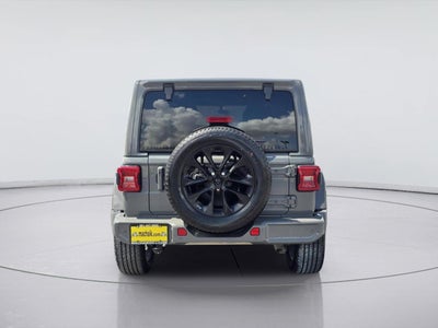 2022 Jeep WRANGLER SAHARA