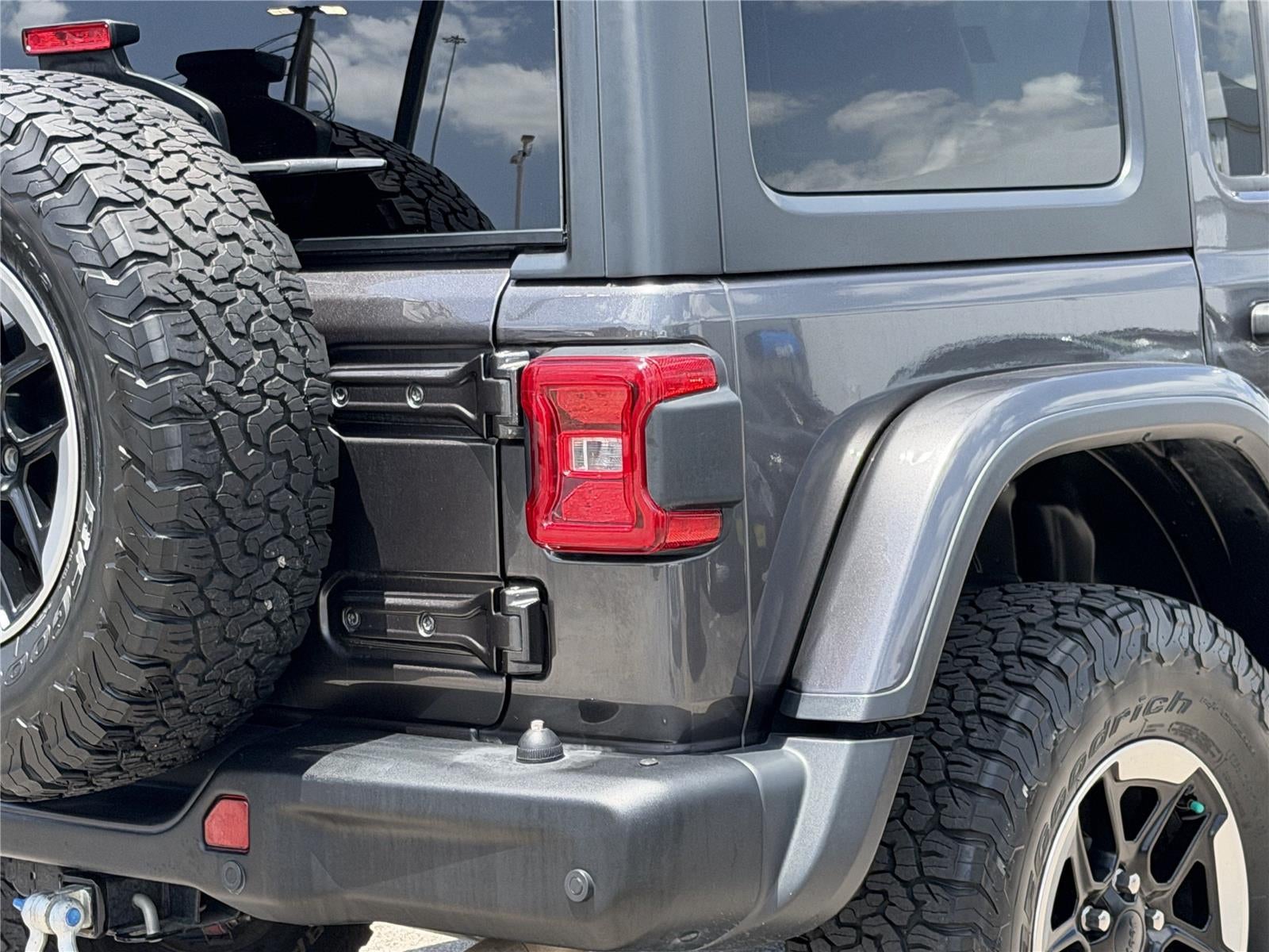 2018 Jeep WRANGLER RUBI