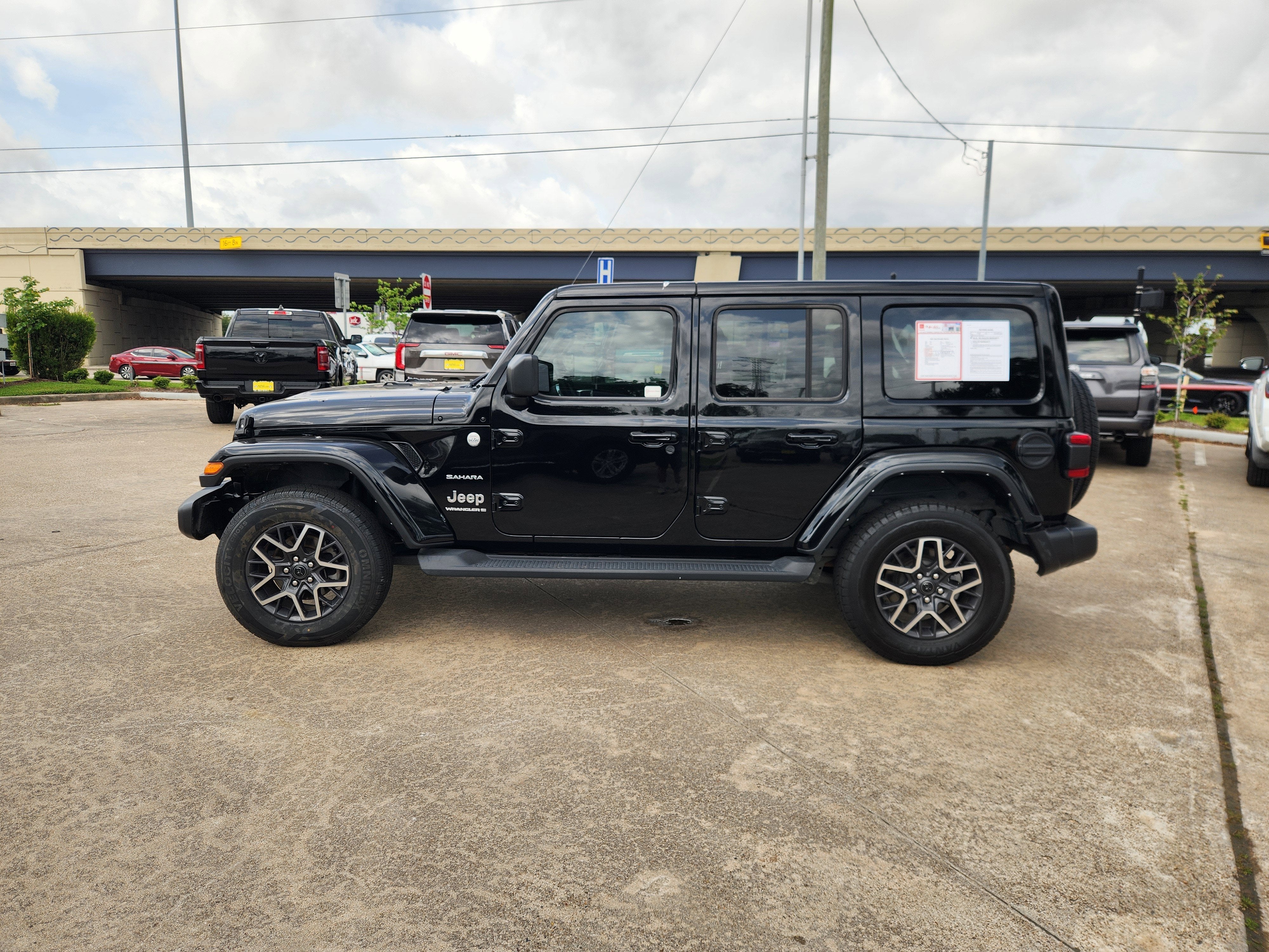 2024 Jeep Wrangler Sahara