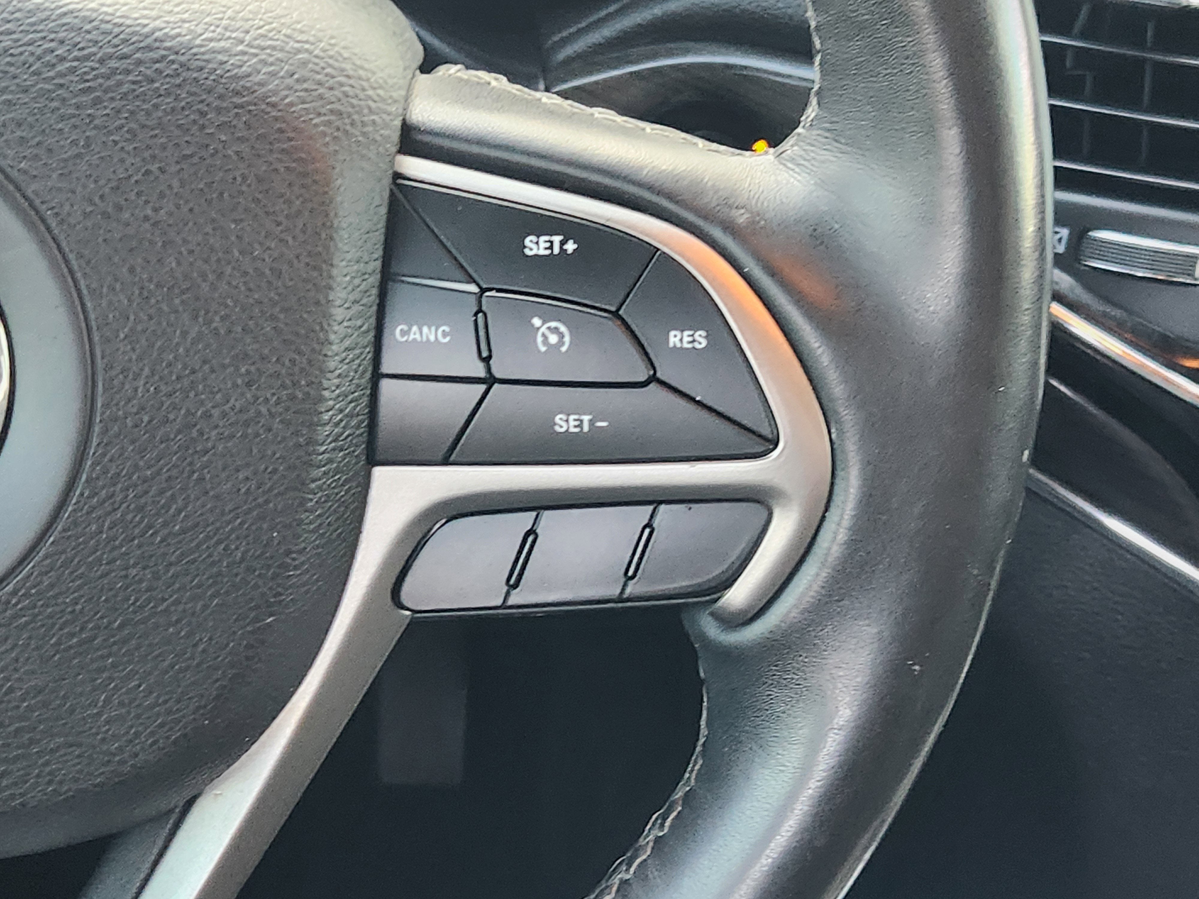 2019 Jeep Grand Cherokee Overland