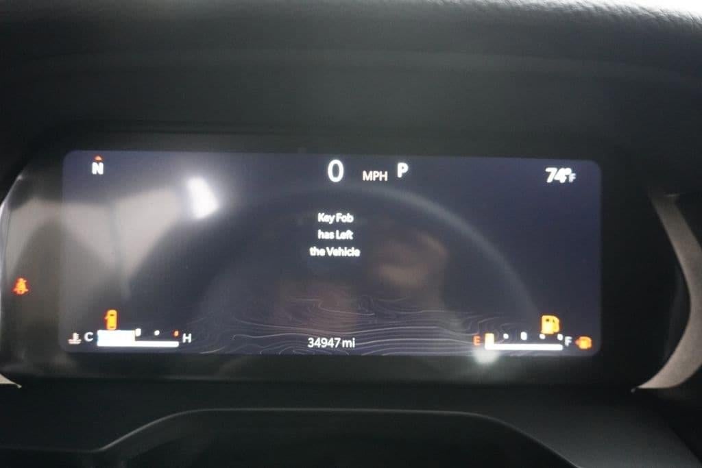 2023 Jeep GRAND CHEROKEE Base