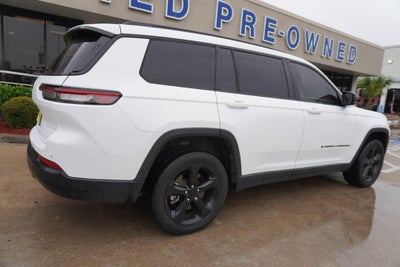 2023 Jeep GRAND CHEROKEE Base