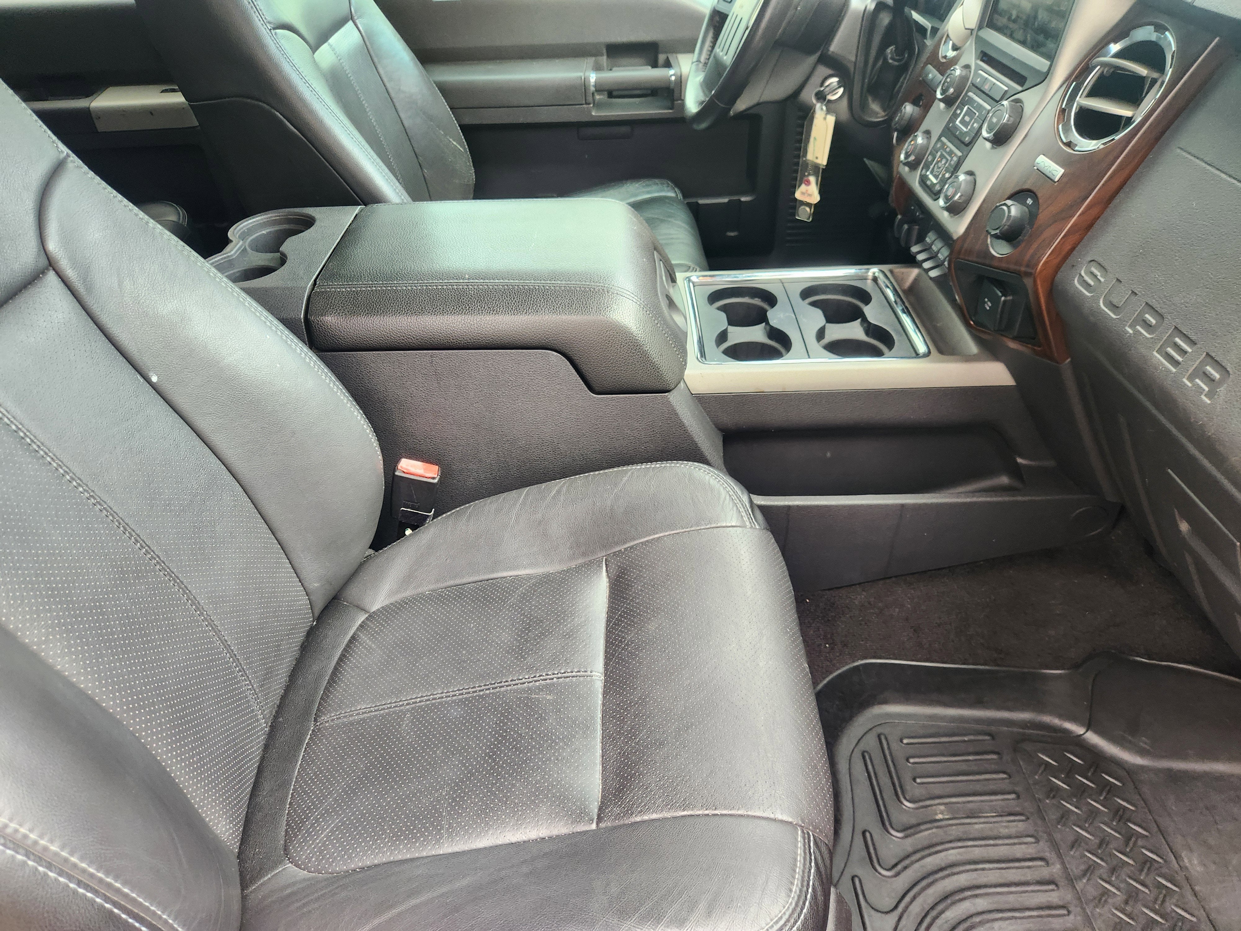 2015 Ford F-250SD Lariat