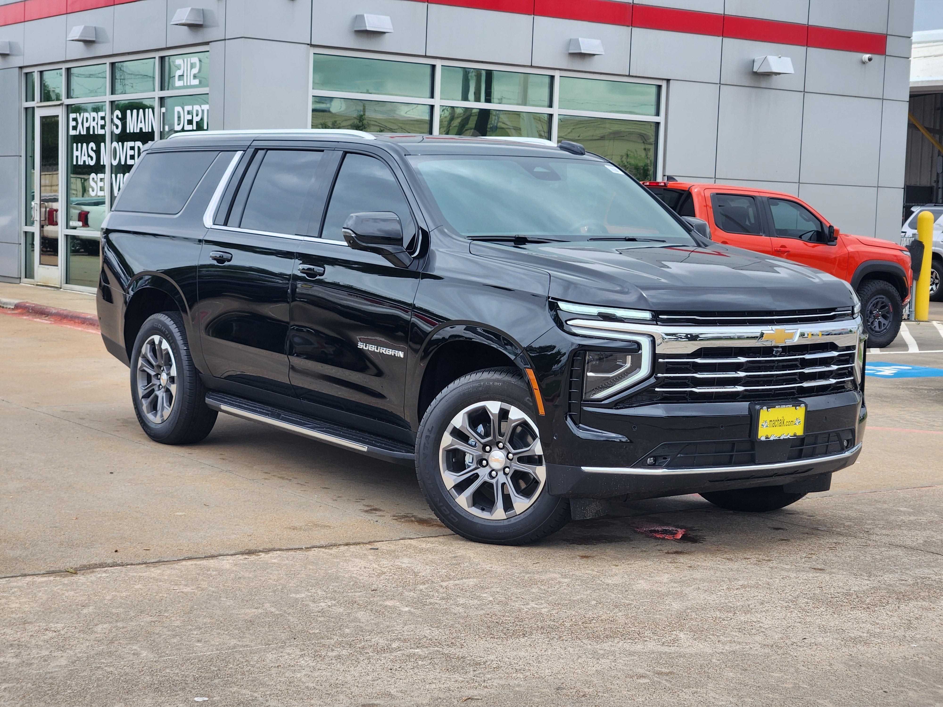 2026 Chevrolet Suburban LT
