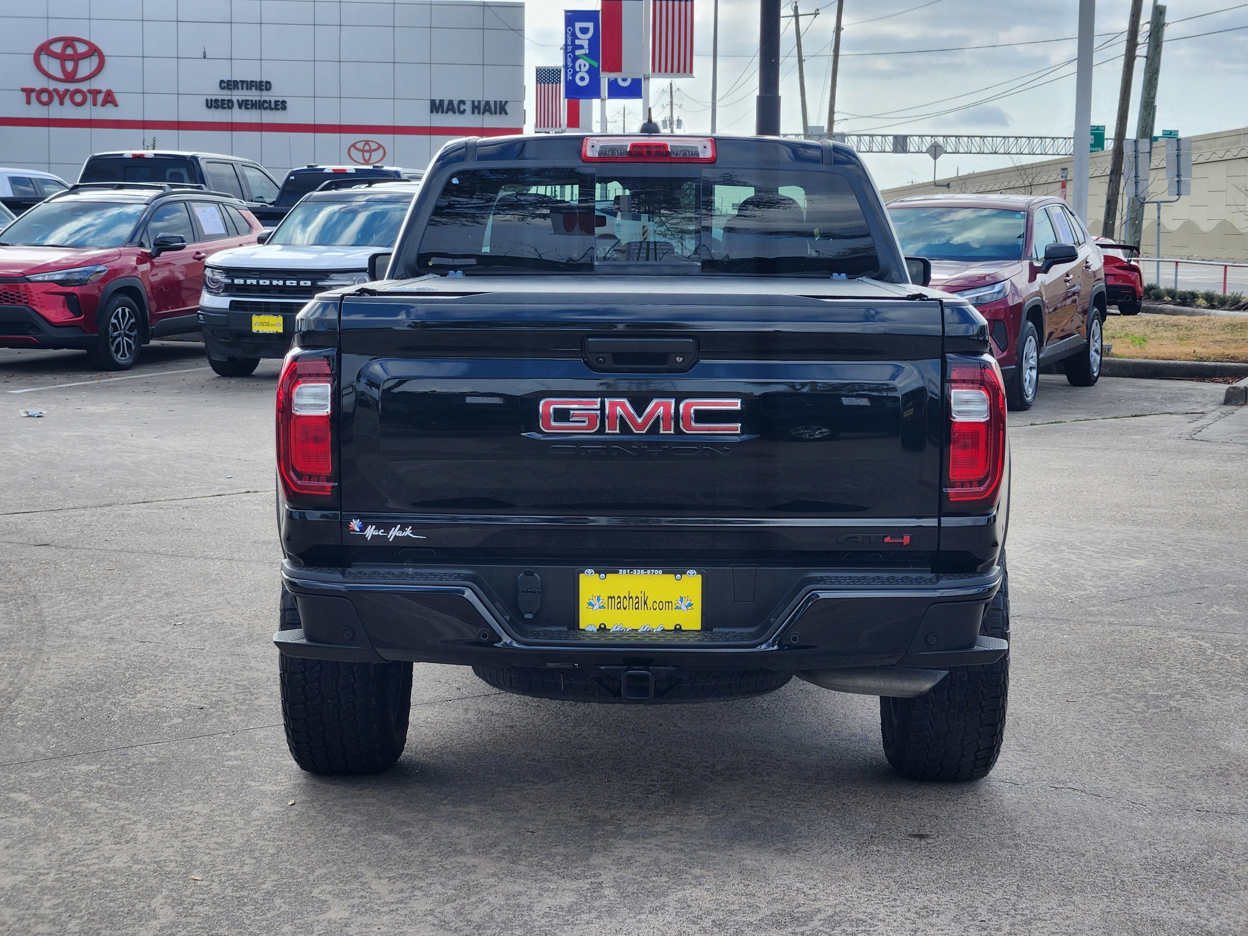 2024 GMC Canyon AT4