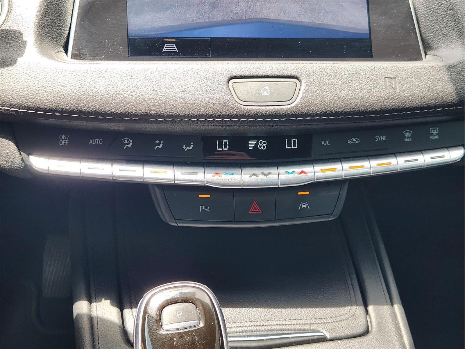 2021 Cadillac XT4 FWD Premium Luxury
