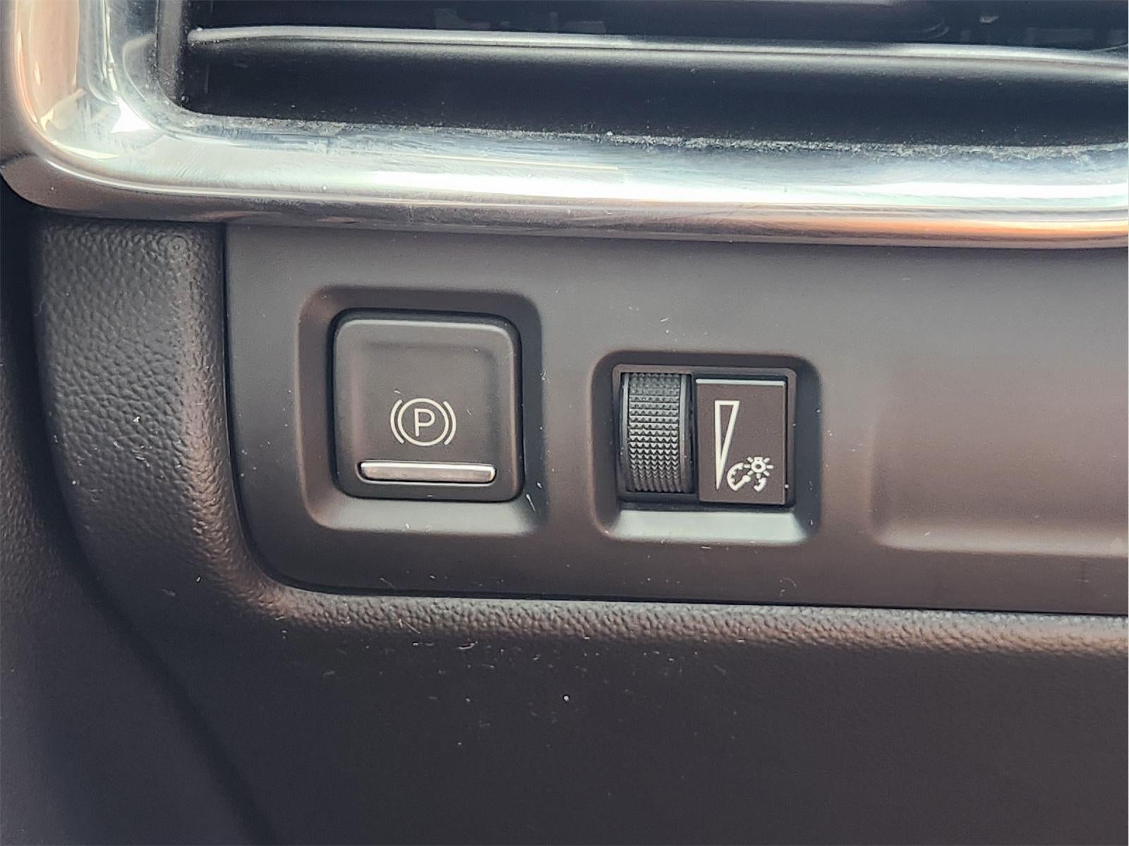2021 Cadillac XT4 FWD Premium Luxury