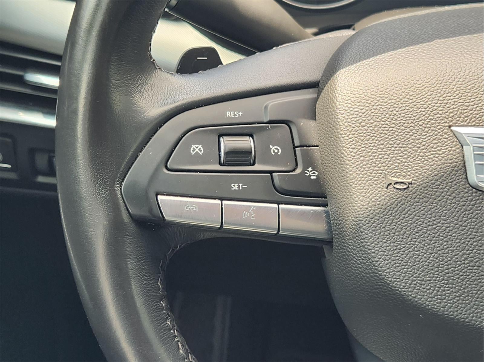 2021 Cadillac XT4 FWD Premium Luxury