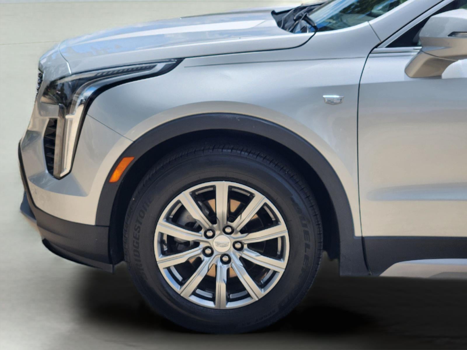 2021 Cadillac XT4 FWD Premium Luxury