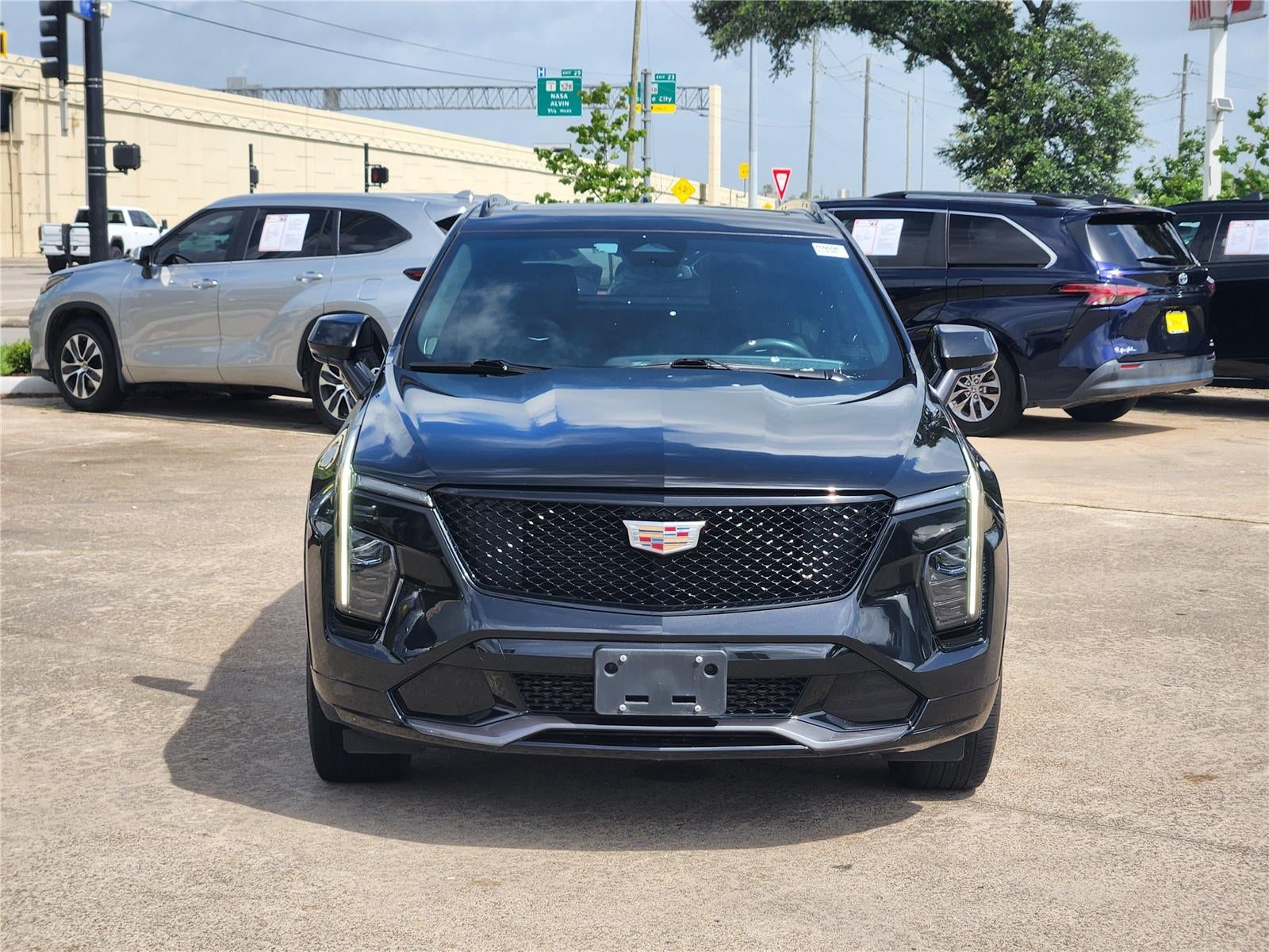 2024 Cadillac XT4 SPORT