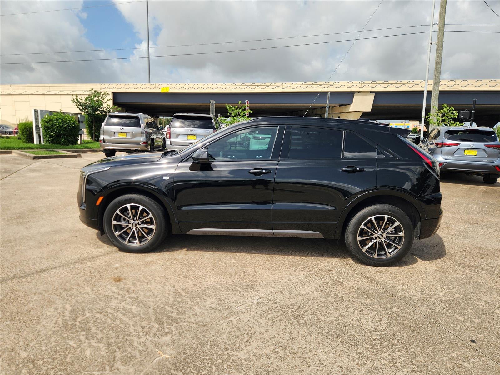 2024 Cadillac XT4 SPORT