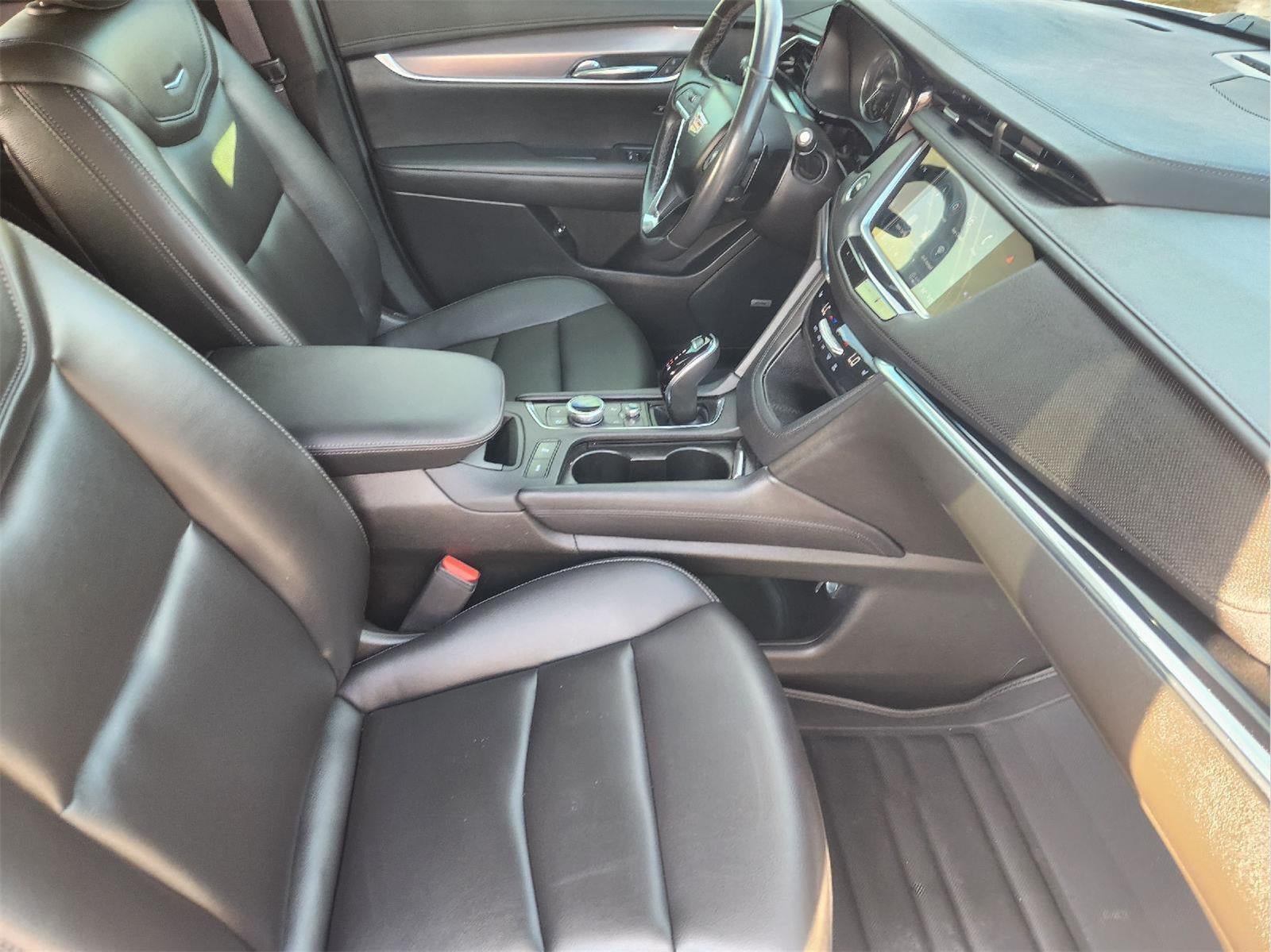 2023 Cadillac XT6 FWD Luxury