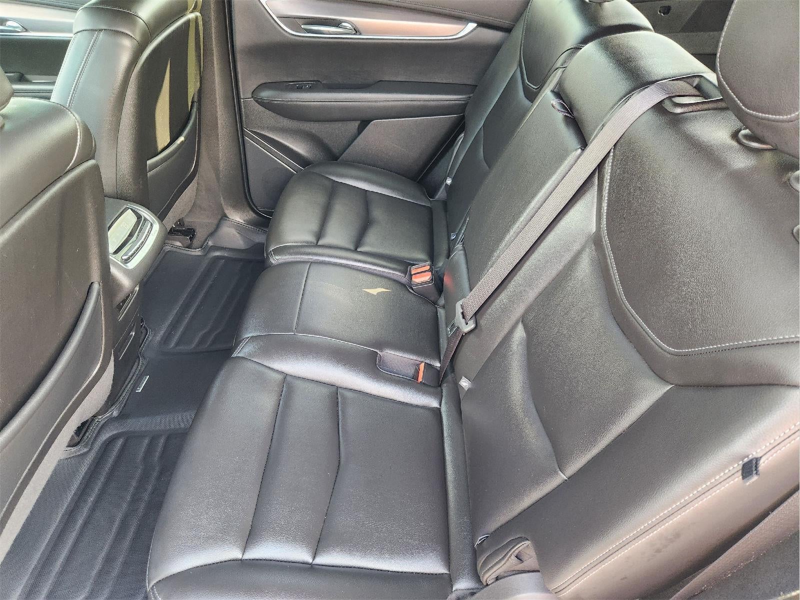 2023 Cadillac XT6 FWD Luxury