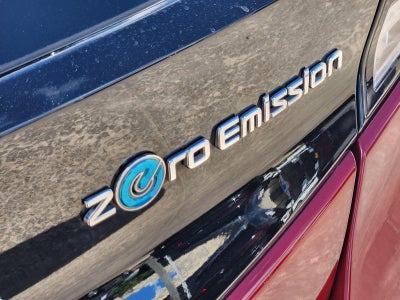 2022 Nissan LEAF SV