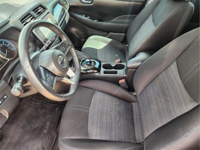 2022 Nissan LEAF SV