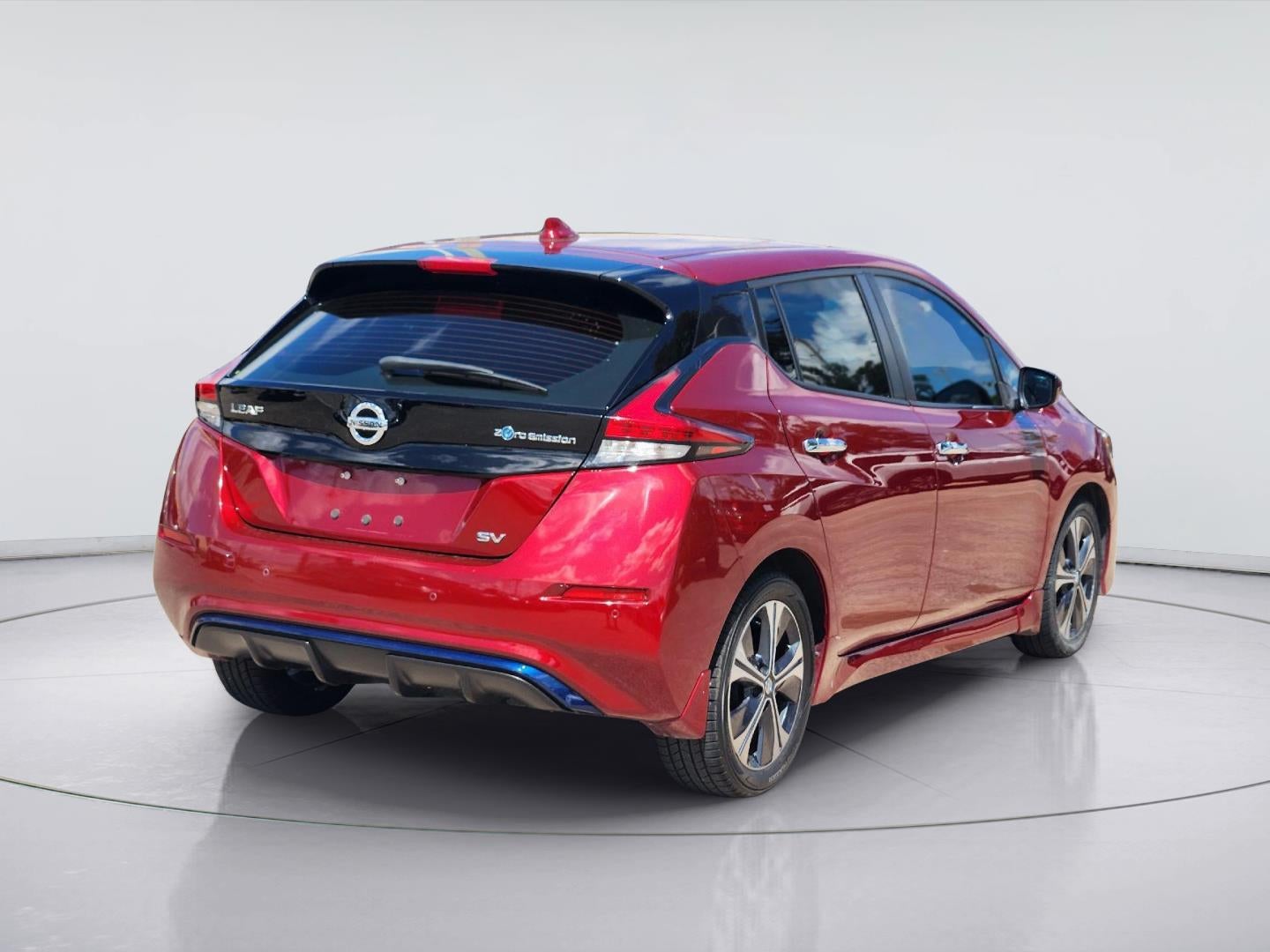 2022 Nissan LEAF SV