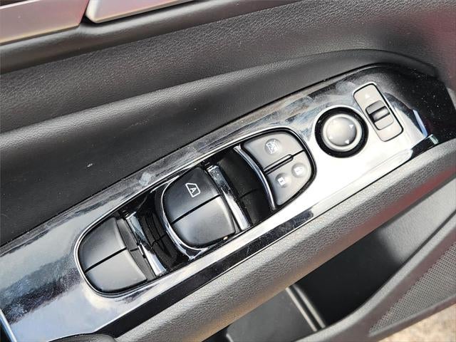 2024 Nissan ALTIMA Base