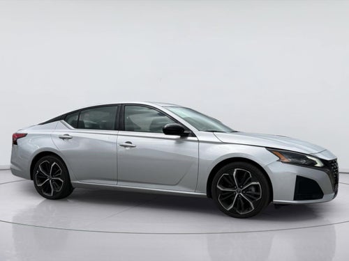 2024 Nissan ALTIMA SR