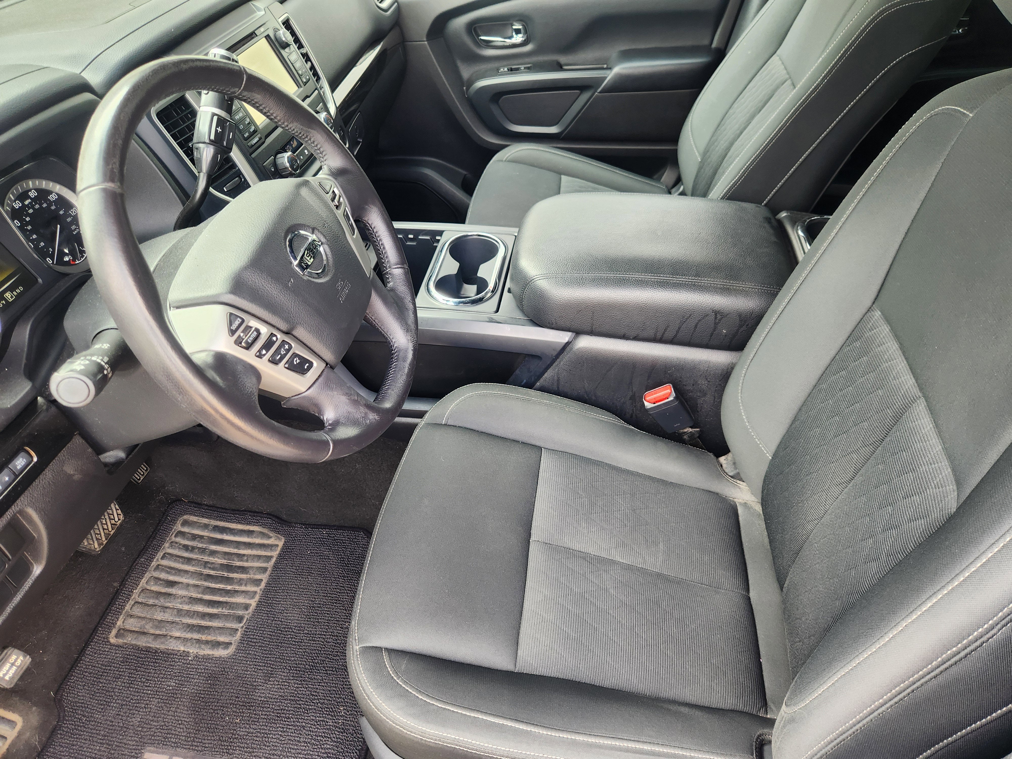 2018 Nissan Titan SV