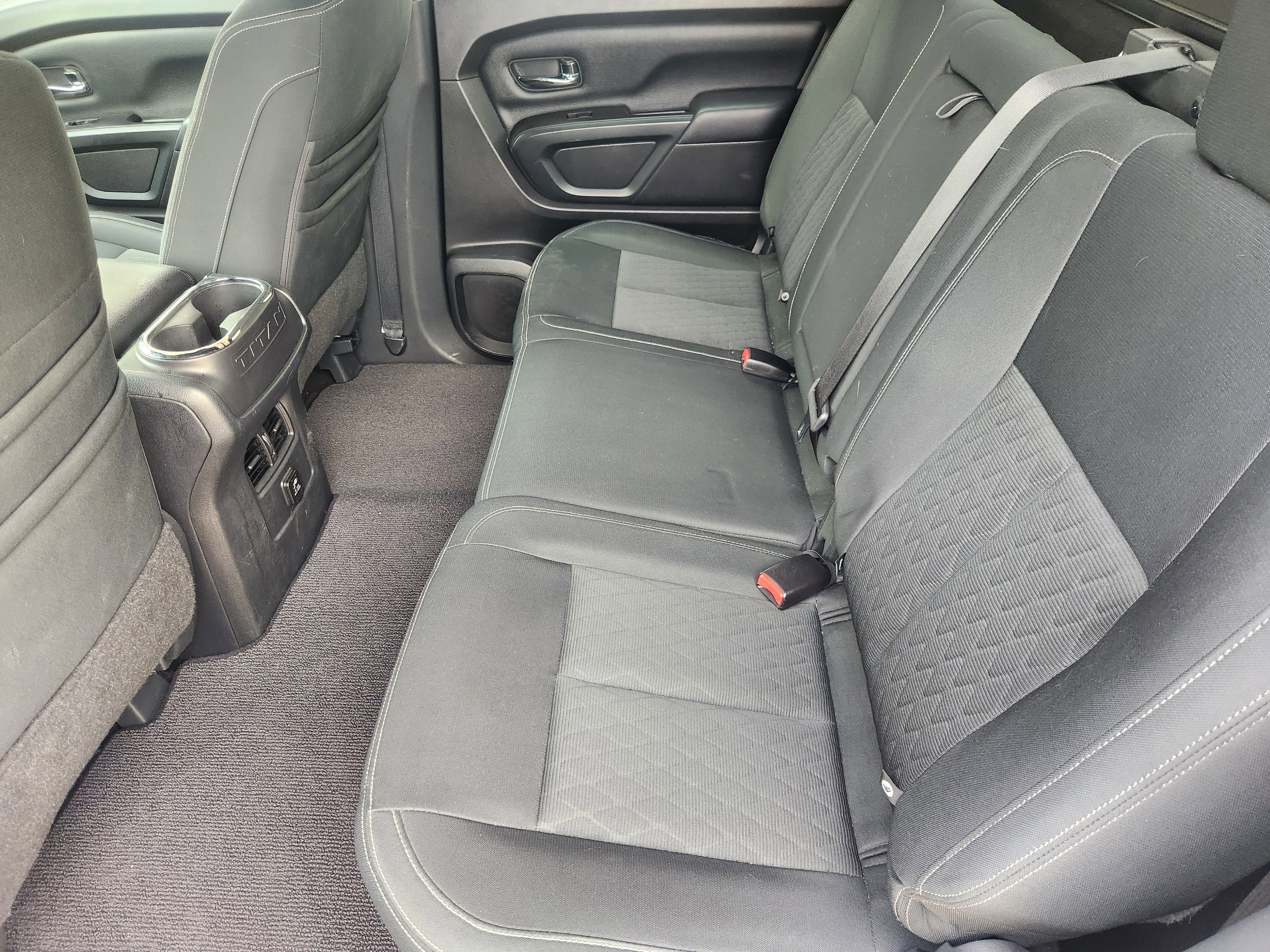 2018 Nissan Titan SV