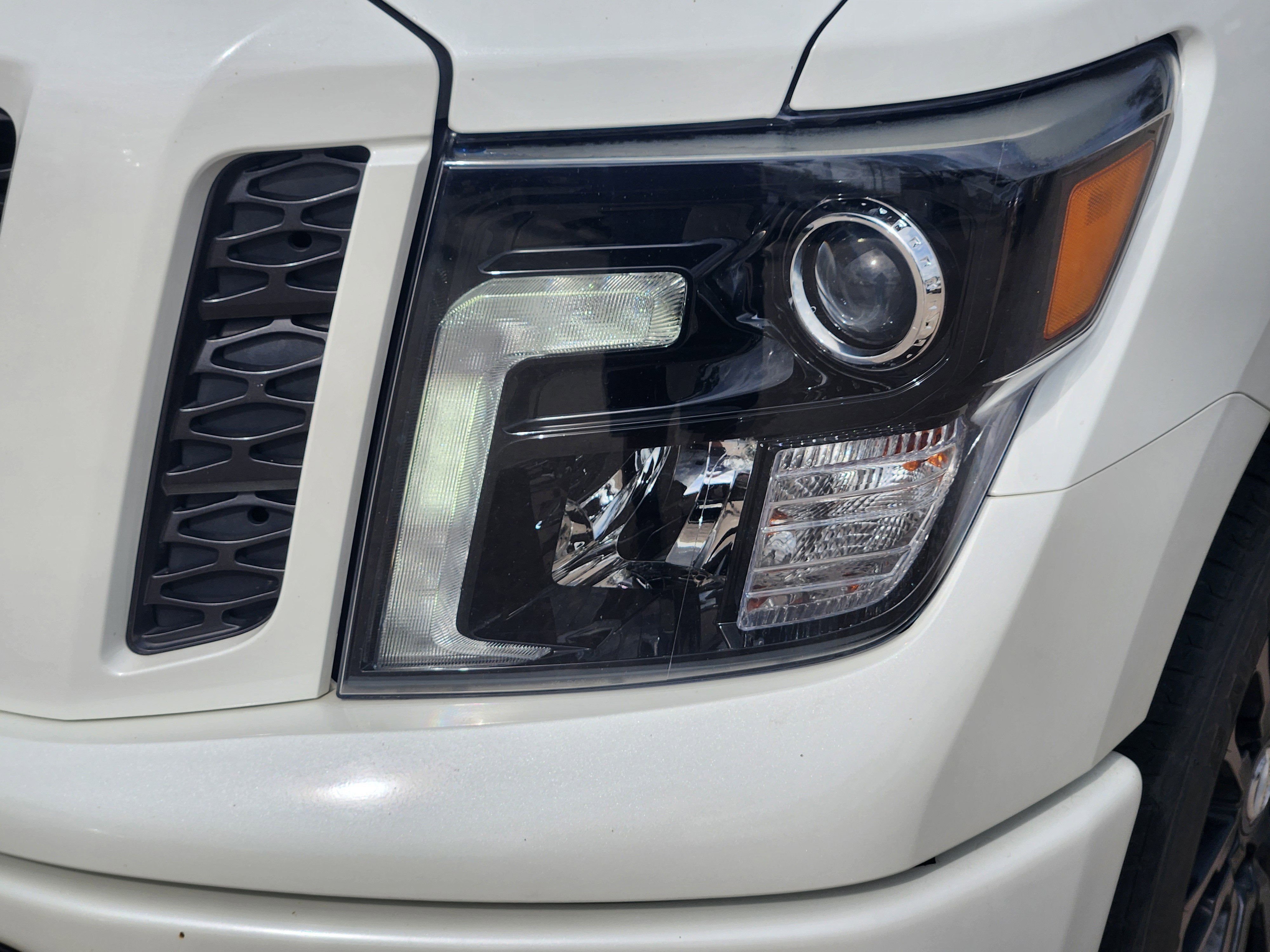 2018 Nissan Titan SV