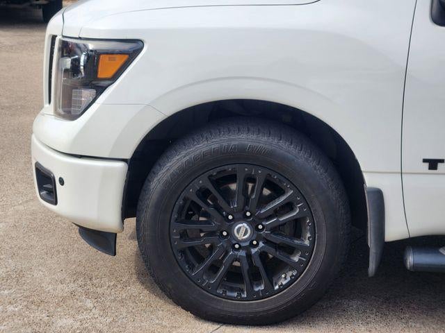 2018 Nissan Titan SV