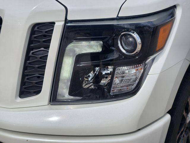 2018 Nissan Titan SV