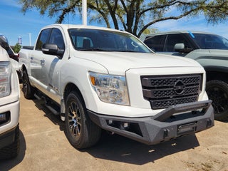 2020 Nissan Titan SV