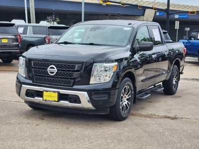 2021 Nissan Titan SV