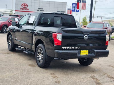 2021 Nissan Titan SV
