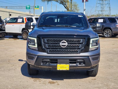 2024 Nissan Titan SV