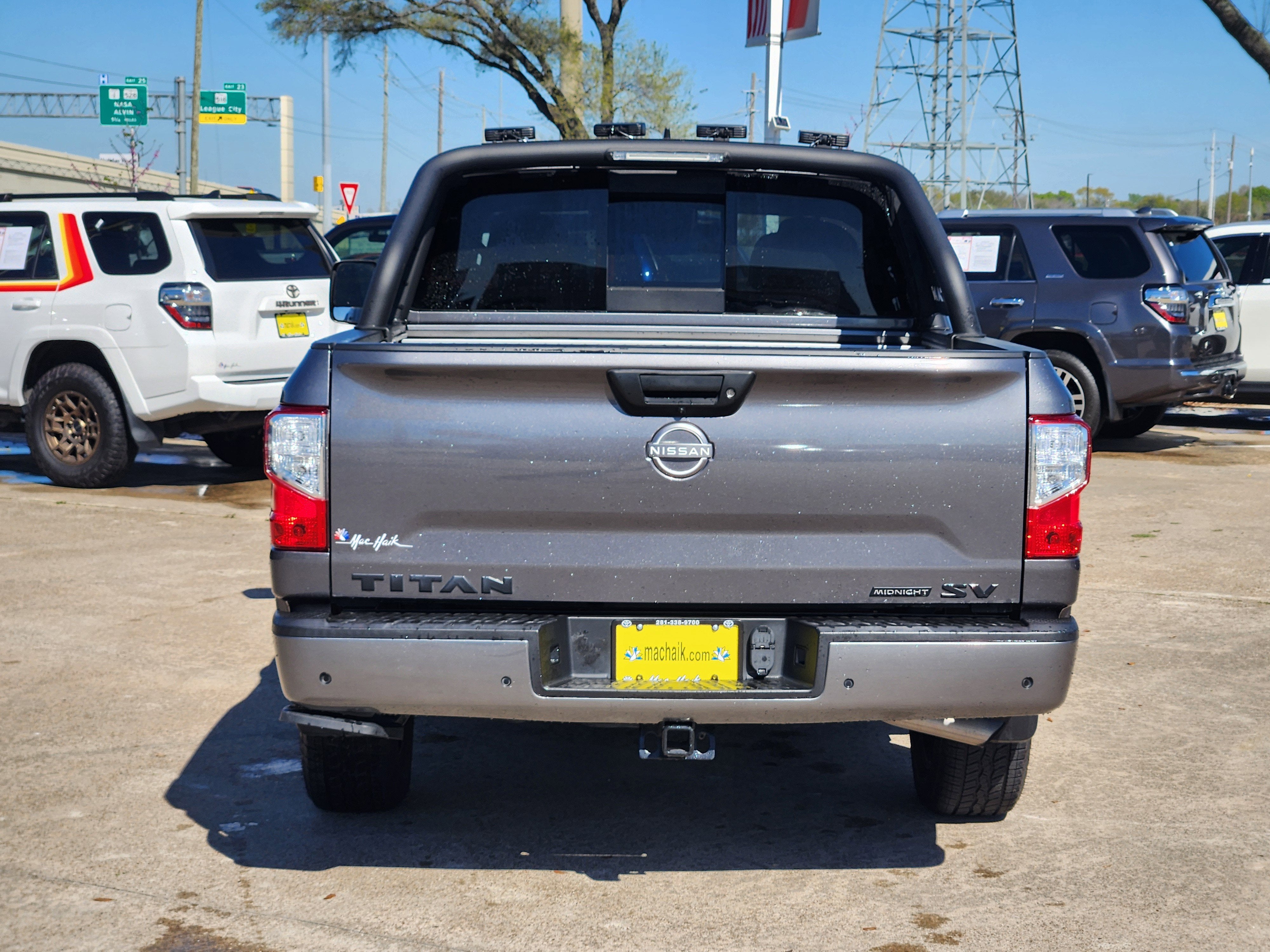 2024 Nissan Titan SV
