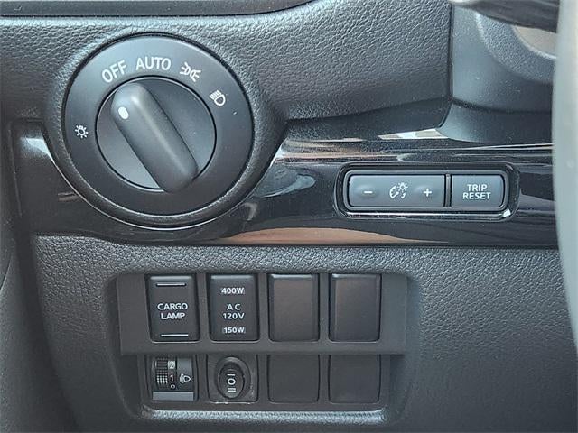 2024 Nissan Titan SV