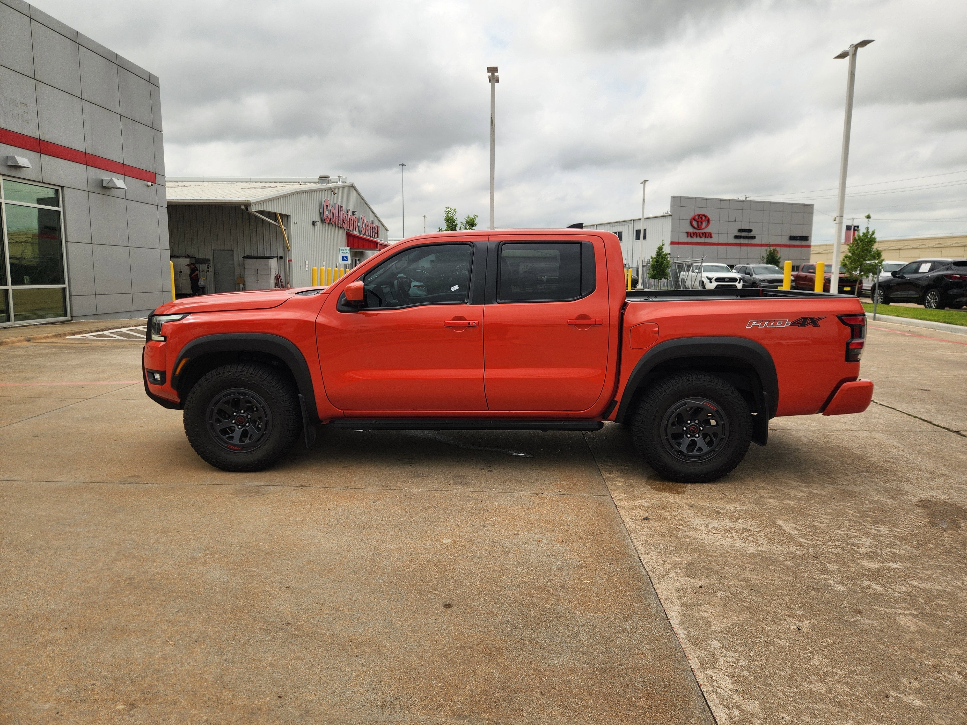 2025 Nissan Frontier PRO-4X