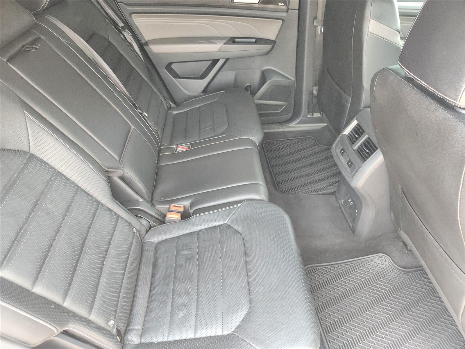 2023 Volkswagen Atlas Cross Sport 3.6L V6 SEL Premium R-Line