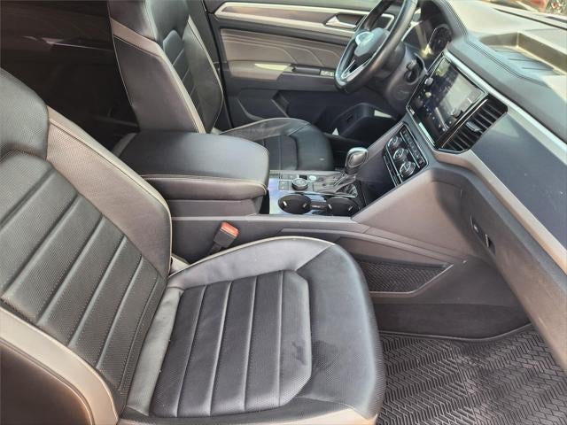2023 Volkswagen Atlas Cross Sport 3.6L V6 SEL Premium R-Line