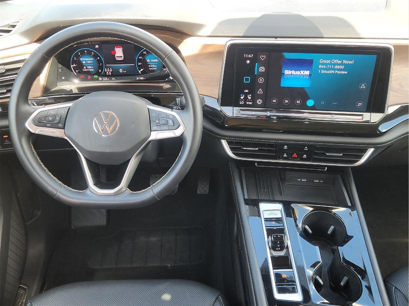 2025 Volkswagen Atlas 2.0T SE w/Technology