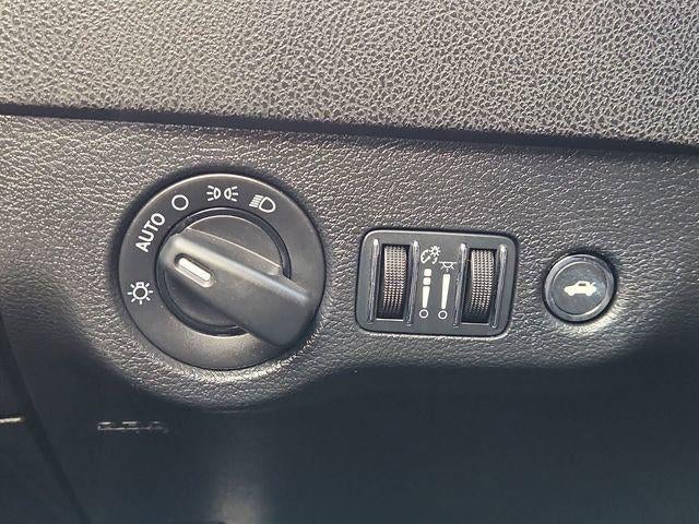 2016 Dodge Charger SE