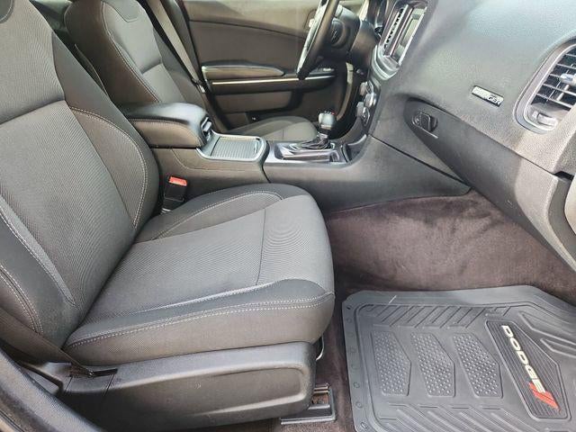 2016 Dodge Charger SE