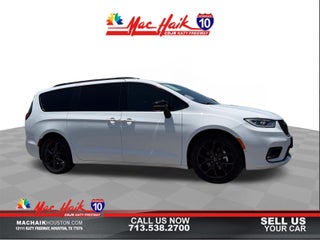 2025 Chrysler PACIFICA LIMI